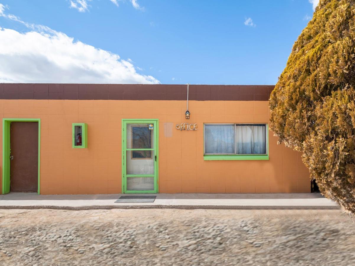 Oyo Hotel Hanksville, Ut 外观 照片